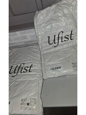 Ufist Standard 2 Pillows NIB